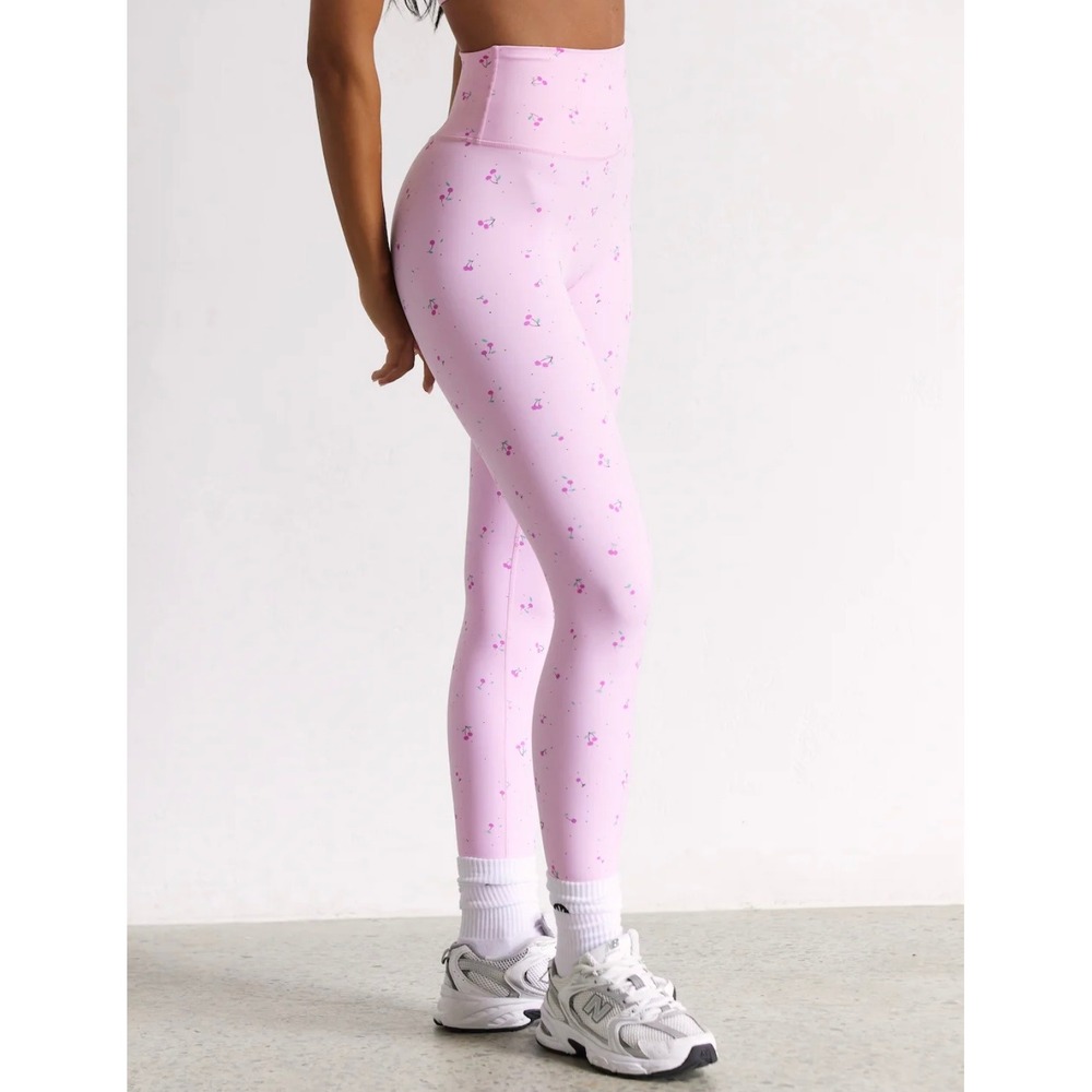 Astoria Activewear Luxe Blossom Full Length Legging Small Cherry Scrunch Butt‎